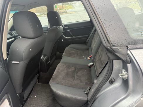 Used 2008 Subaru Outback 2.5i L.L. Bean image 11