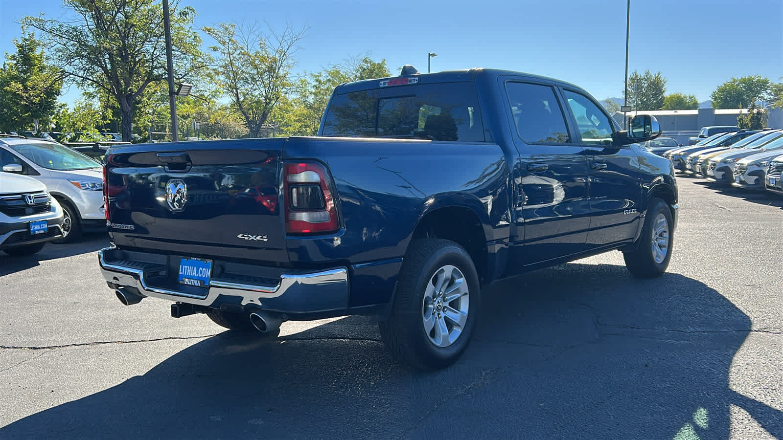 Used 2023 RAM 1500 Laramie AWD/4WD image 5