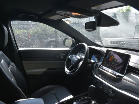 Used 2025 Jeep Compass Limited AWD/4WD image 19
