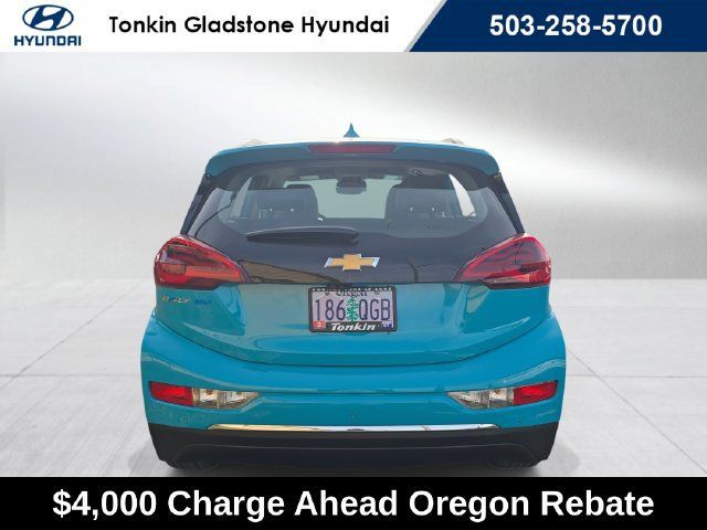 Used 2020 Chevrolet Bolt Premier w/ Infotainment Package FWD image 4