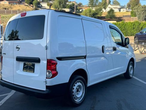 Used 2021 Nissan NV200 S w/ Back Door Glass Package image 4