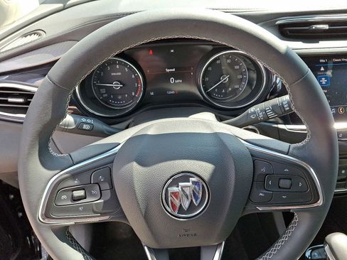 Used 2022 Buick Encore GX Select w/ Sport Touring Package image 18