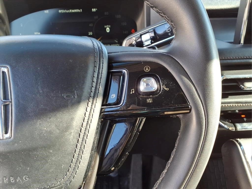 Used 2023 Lincoln Aviator AWD image 21