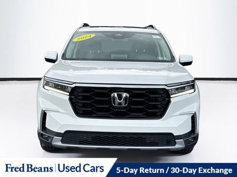 Used 2024 Honda Pilot Touring image 2
