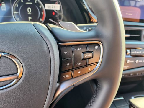 New 2025 Lexus ES 350 w/ Premium Package image 17