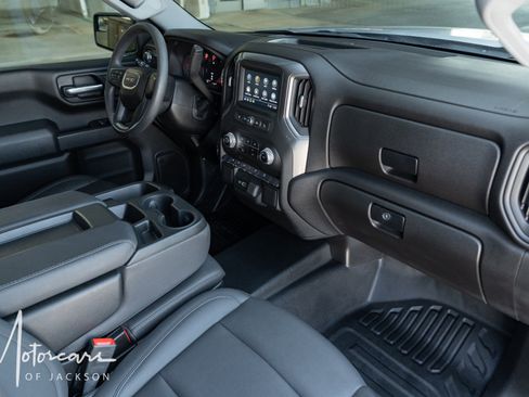 Used 2025 GMC Sierra 1500 Pro w/ Pro Value Package image 39