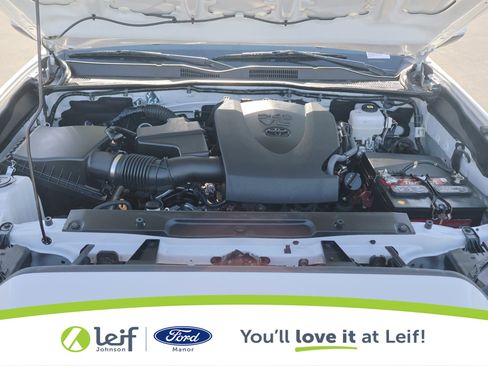 Used 2023 Toyota Tacoma TRD Off-Road image 36