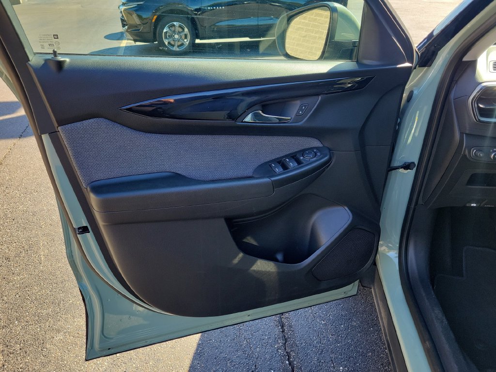 Used 2025 Chevrolet TrailBlazer LT FWD image 20