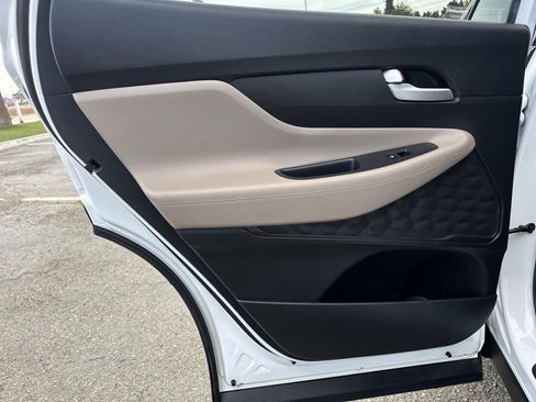 Used 2019 Hyundai Santa Fe SEL image 25