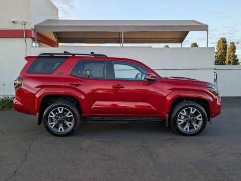 New 2026 Toyota 4Runner TRD Sport Premium AWD/4WD image 5