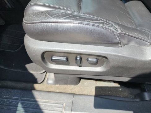 Used 2013 Ford Explorer XLT FWD image 26