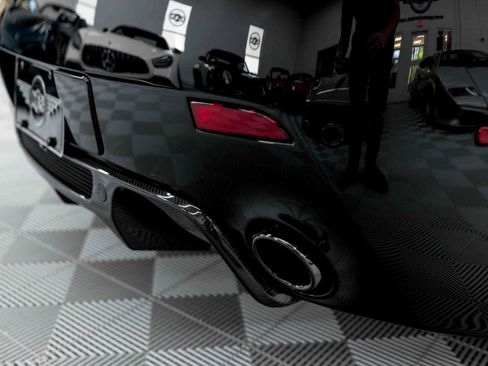 Used 2011 Aston Martin V8 Vantage N420 image 24