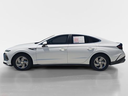 Used 2025 Hyundai Sonata SE FWD image 6