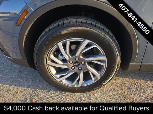 New 2026 Lincoln Corsair Premiere image 7