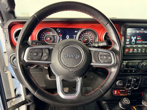 Used 2022 Jeep Wrangler Unlimited Rubicon AWD/4WD image 14