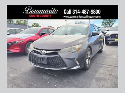 Used 2016 Toyota Camry SE w/ Moonroof Package