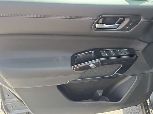 New 2026 Nissan Pathfinder Platinum w/ Cargo Package image 19