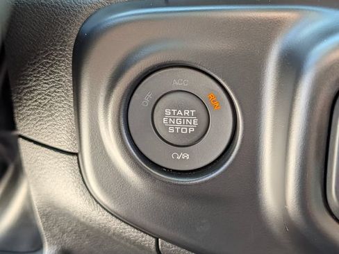 Used 2022 Jeep Wrangler Unlimited Sport AWD/4WD image 27