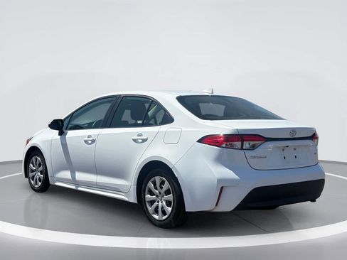 Used 2024 Toyota Corolla LE FWD image 3