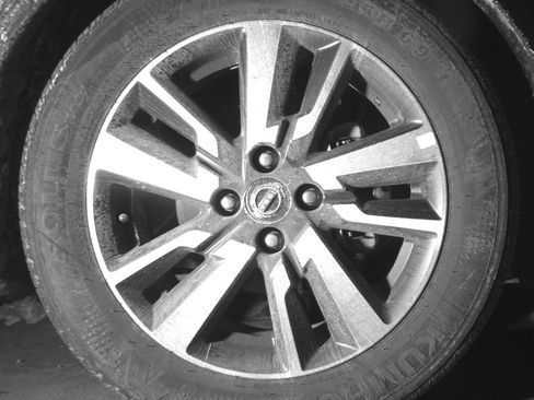 Used 2025 Nissan Versa SV image 10