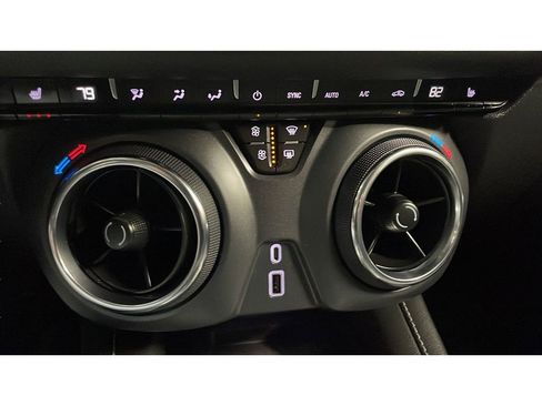 Certified 2023 Chevrolet Blazer LT w/ Convenience Package image 13