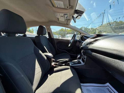 Used 2015 Ford Fiesta SE image 53