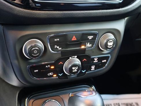 Used 2021 Jeep Compass Limited w/ Trailer Tow Group image 17