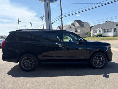 Used 2026 Ford Expedition Max Platinum w/ Stealth Appearance Package AWD/4WD image 5