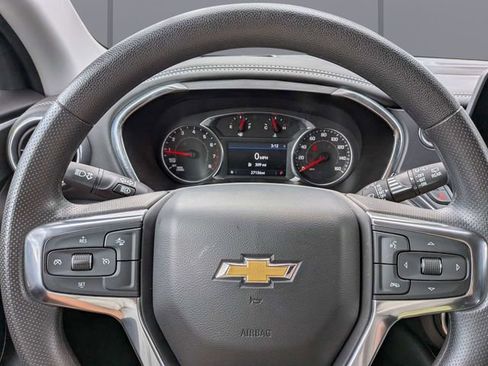 Used 2025 Chevrolet Blazer LT FWD image 32