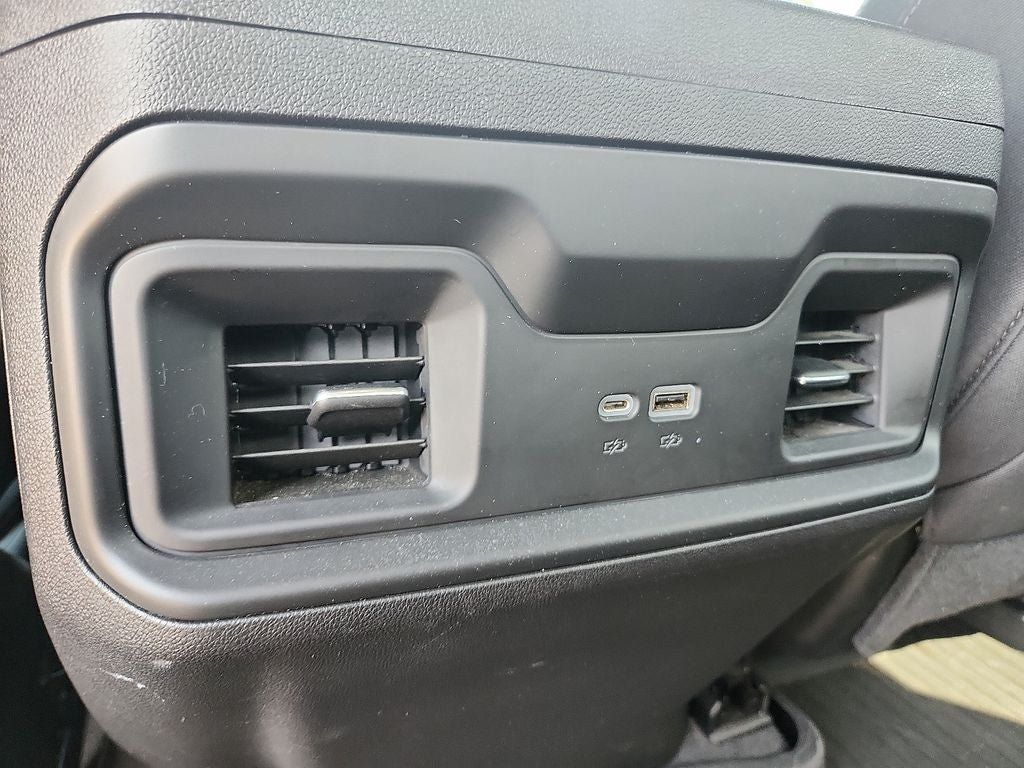 Used 2022 Chevrolet Silverado 1500 LT AWD/4WD image 12
