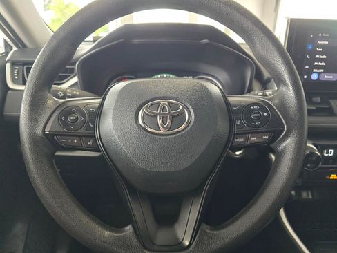 Used 2023 Toyota RAV4 XLE AWD/4WD image 21