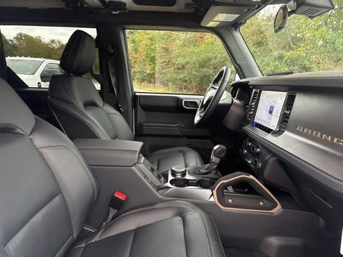 New 2025 Ford Bronco Badlands image 49