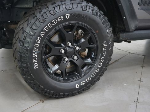 Used 2021 Jeep Wrangler Unlimited Sport image 27