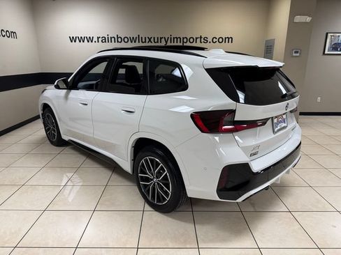 Used 2025 BMW X1 xDrive28i AWD/4WD image 4