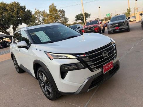 Certified 2024 Nissan Rogue SL AWD/4WD image 6
