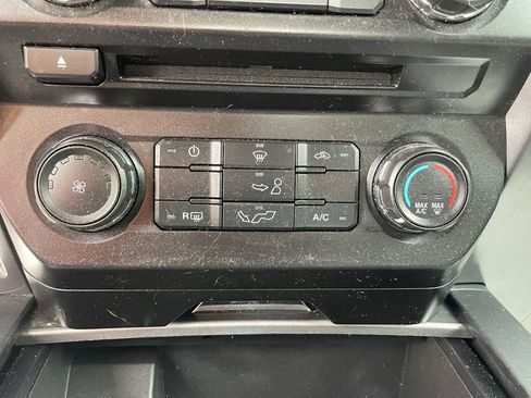 Used 2018 Ford F150 XLT w/ Equipment Group 301A Mid AWD/4WD image 27