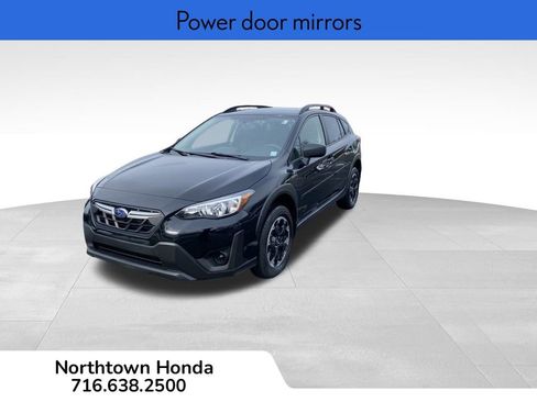 Used 2023 Subaru Crosstrek 2.0i image 5