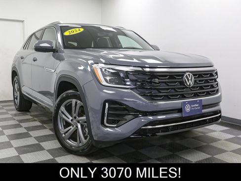 Used 2024 Volkswagen Atlas Cross Sport SEL R-Line image 3
