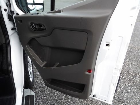 Used 2024 Ford Transit 250 Low Roof w/ Exterior Upgrade Package image 29