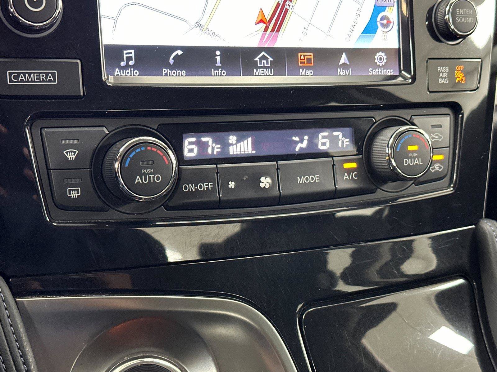 Used 2018 Nissan Maxima SR w/ Interior Lighting Package FWD image 19