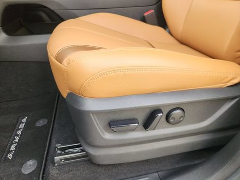 Used 2026 Nissan Armada SL w/ Captain's Chari Seat Package RWD image 24