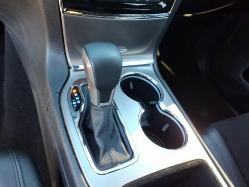 Used 2019 Jeep Grand Cherokee Altitude image 13