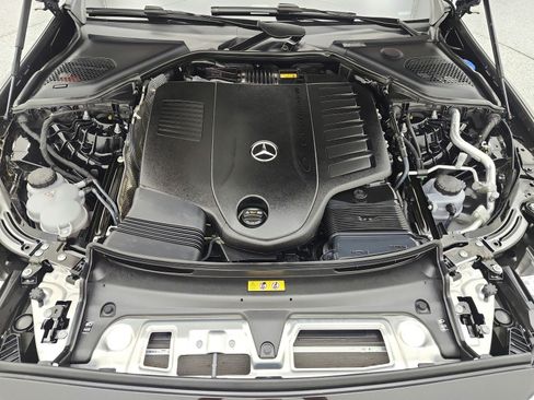 Certified 2025 Mercedes-Benz E 450 4MATIC Sedan image 17