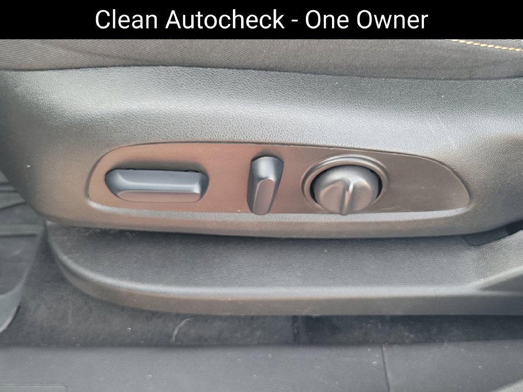 Used 2024 Chevrolet Equinox LT w/ LPO, Floor Liner Package AWD/4WD image 7