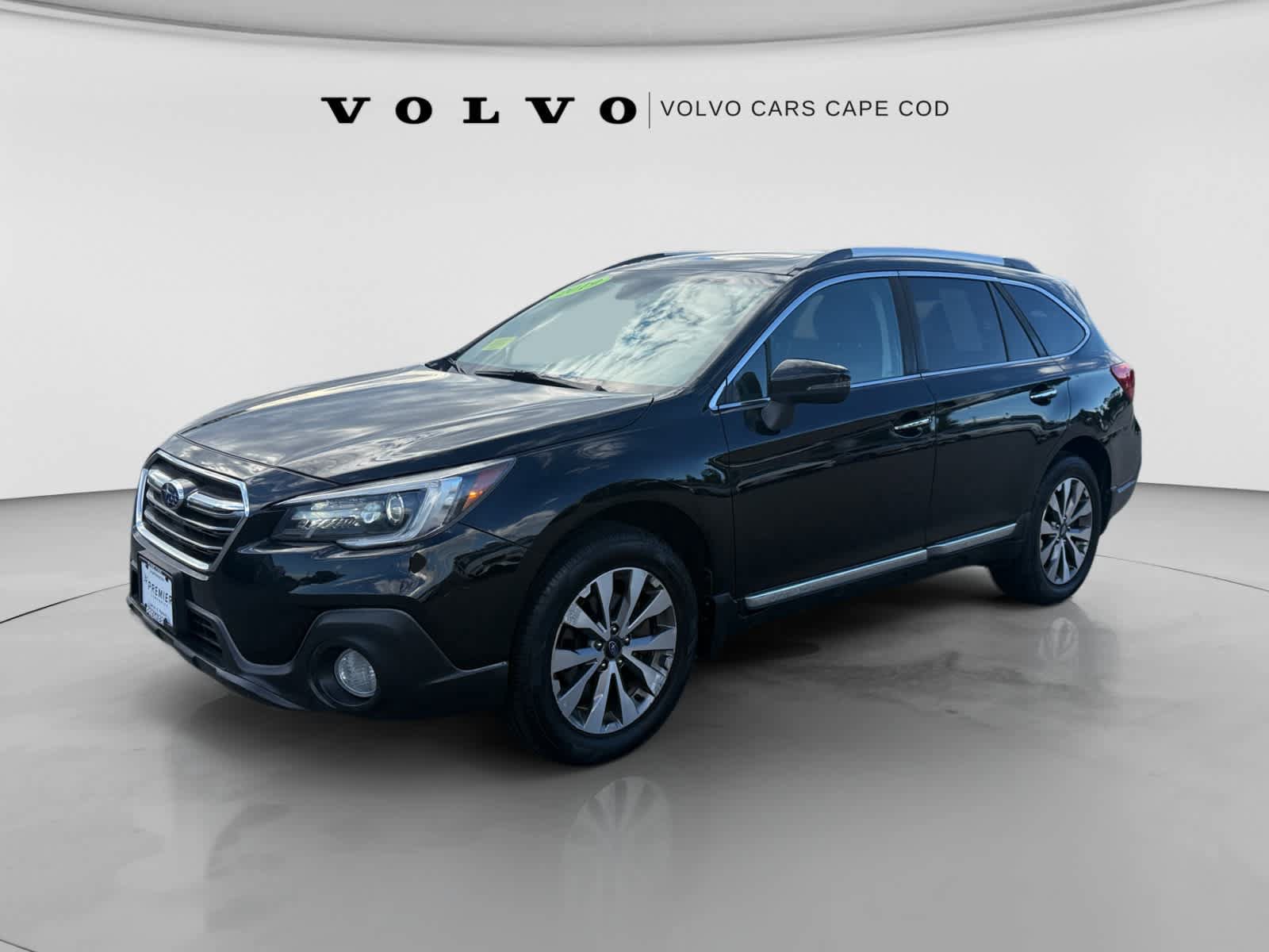Used 2019 Subaru Outback 2.5i Touring AWD/4WD image 3
