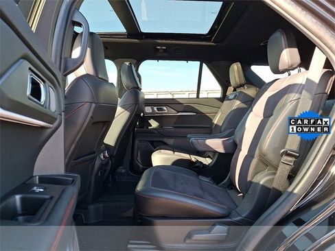 Used 2025 Ford Explorer ST image 10