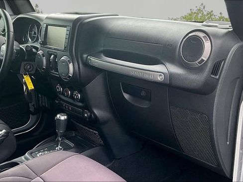 Used 2015 Jeep Wrangler Unlimited Sport w/ Quick Order Package 24S image 15