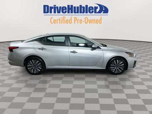 Used 2023 Nissan Altima 2.5 SV image 9