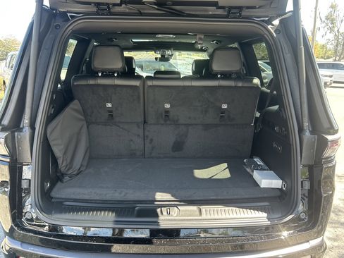 New 2026 Jeep Grand Wagoneer Limited image 7