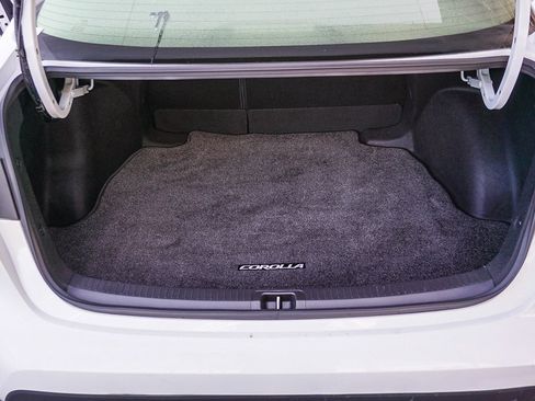 Used 2024 Toyota Corolla LE image 25